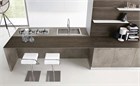 Кухонная мебель Aster Cucine ATELIER                                                    
                             дверки - s51 white/s01 bianco/u27 cemento scuro, топ - u27 cemento scuro/u35 olmo scuro Кухонная мебель Aster Cucine ATELIER                                                    
           
